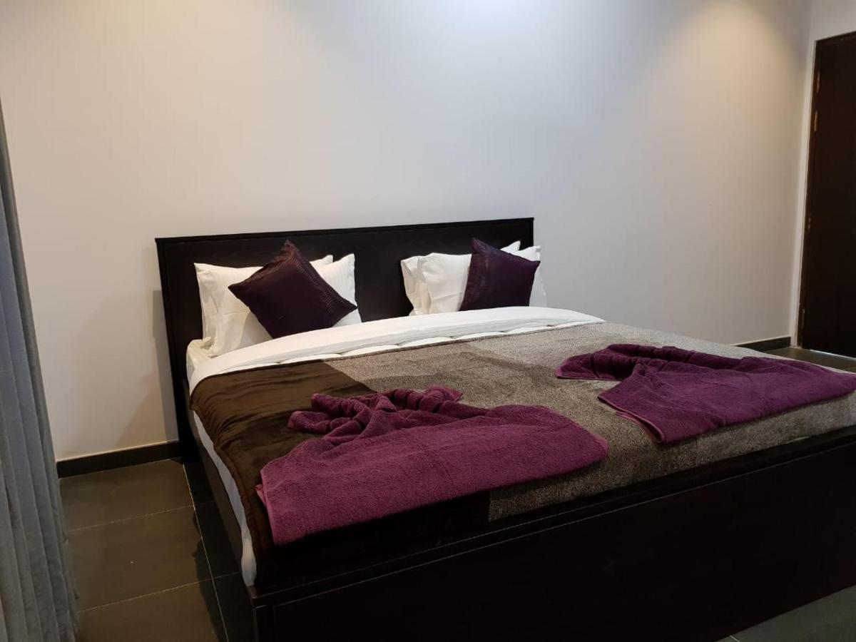 Taj Residence Puttalam Eksteriør billede
